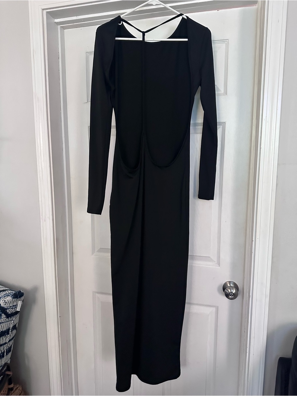 Black Long Sleeve Backless Evening Dress